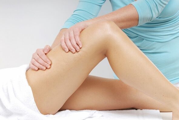 Perform a massage for varicose veins on the lower leg